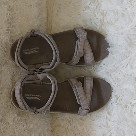 Sketchers arch support sandal size 7.5 - Picture 4 of 4